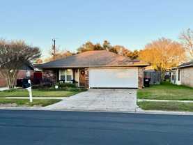 103 Brookwood Cir - Photo 1 of 1