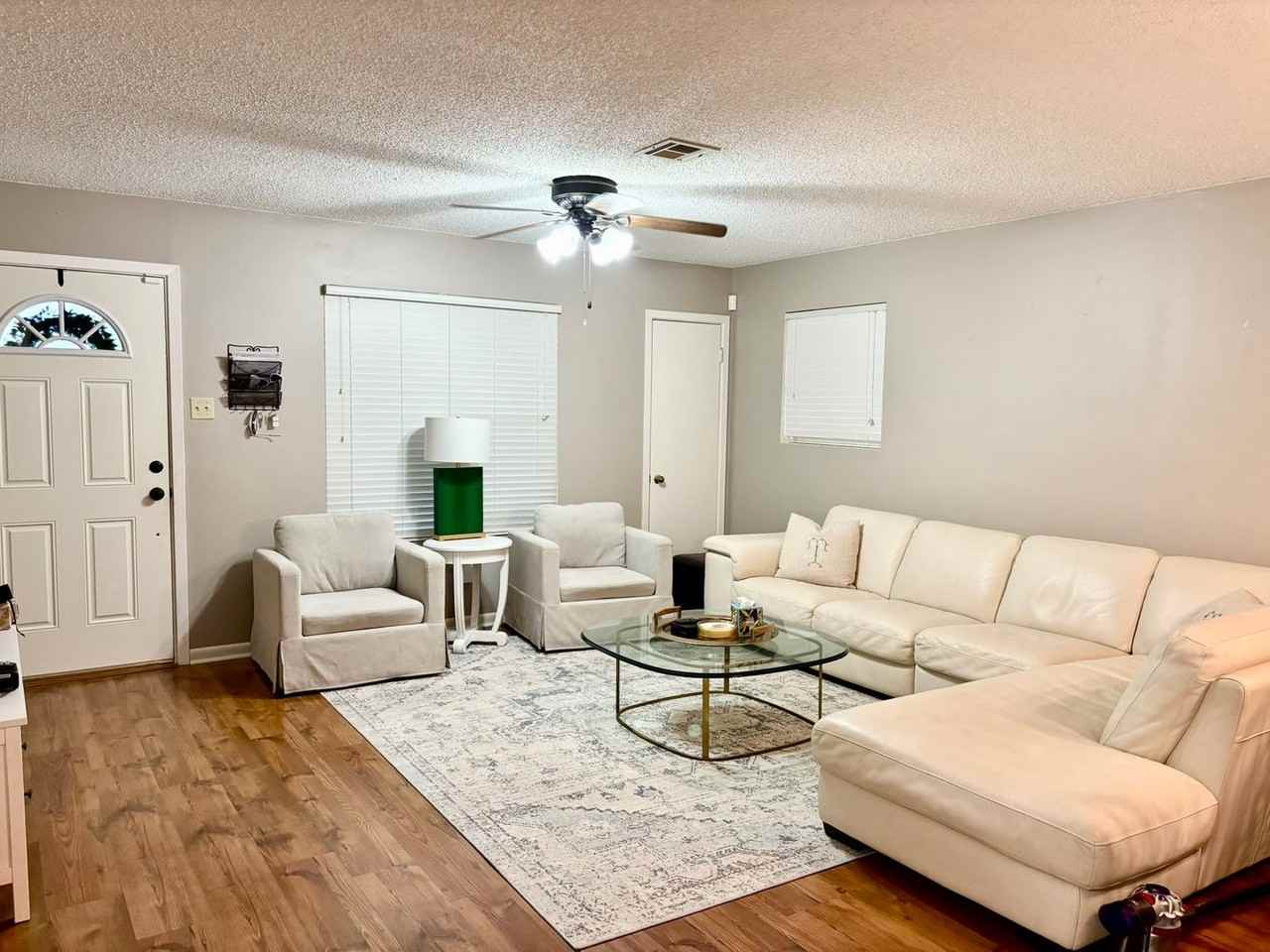 103 Brookwood Cir - Photo 2 of 17