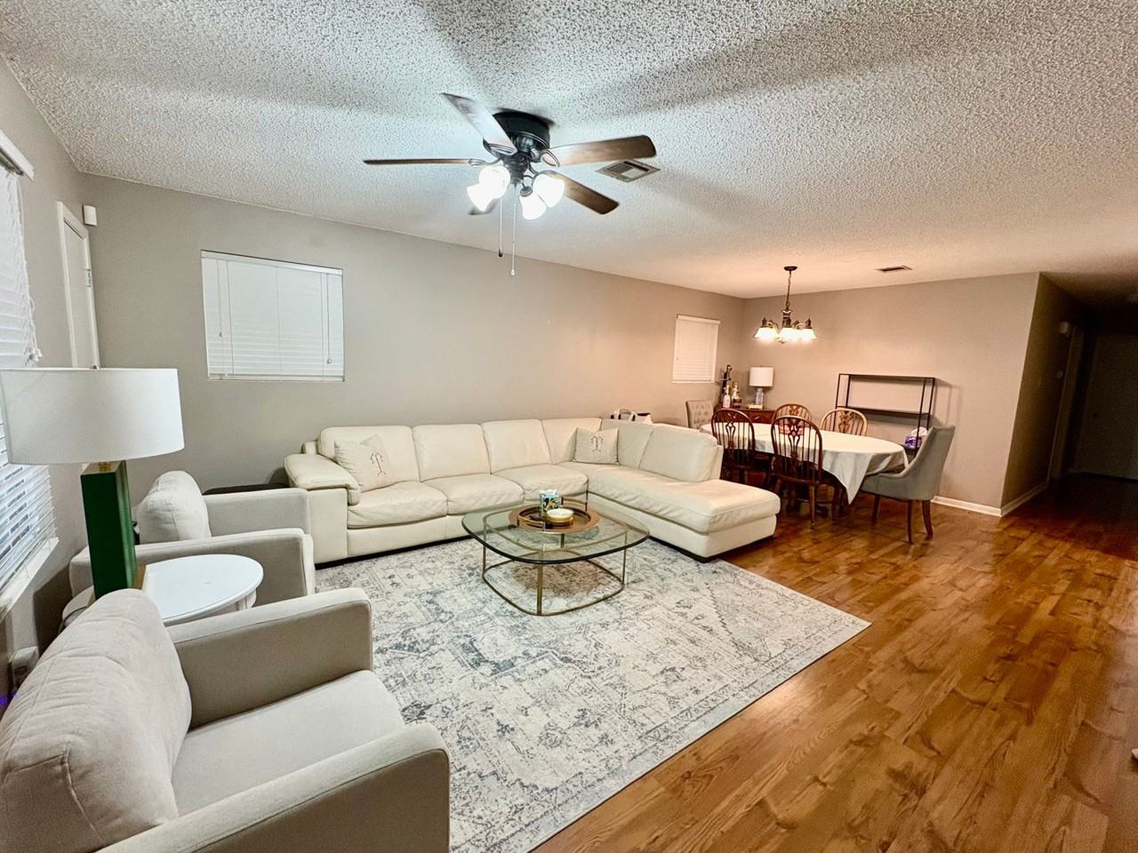 103 Brookwood Cir - Photo 3 of 17