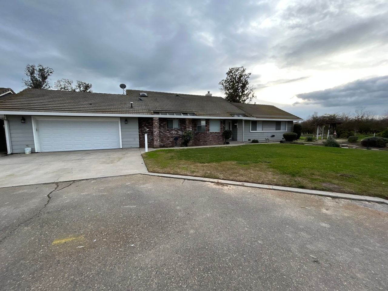 14509 Bell Dr - Photo 2 of 6