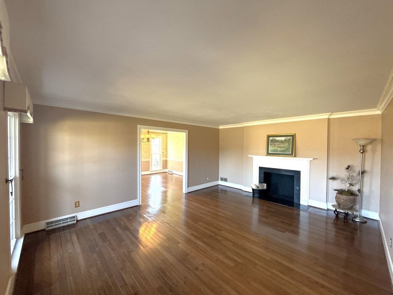 218 Fairway Dr - Photo 5 of 46