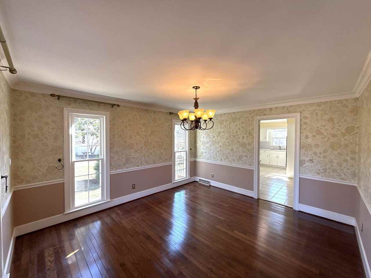 218 Fairway Dr - Photo 7 of 46