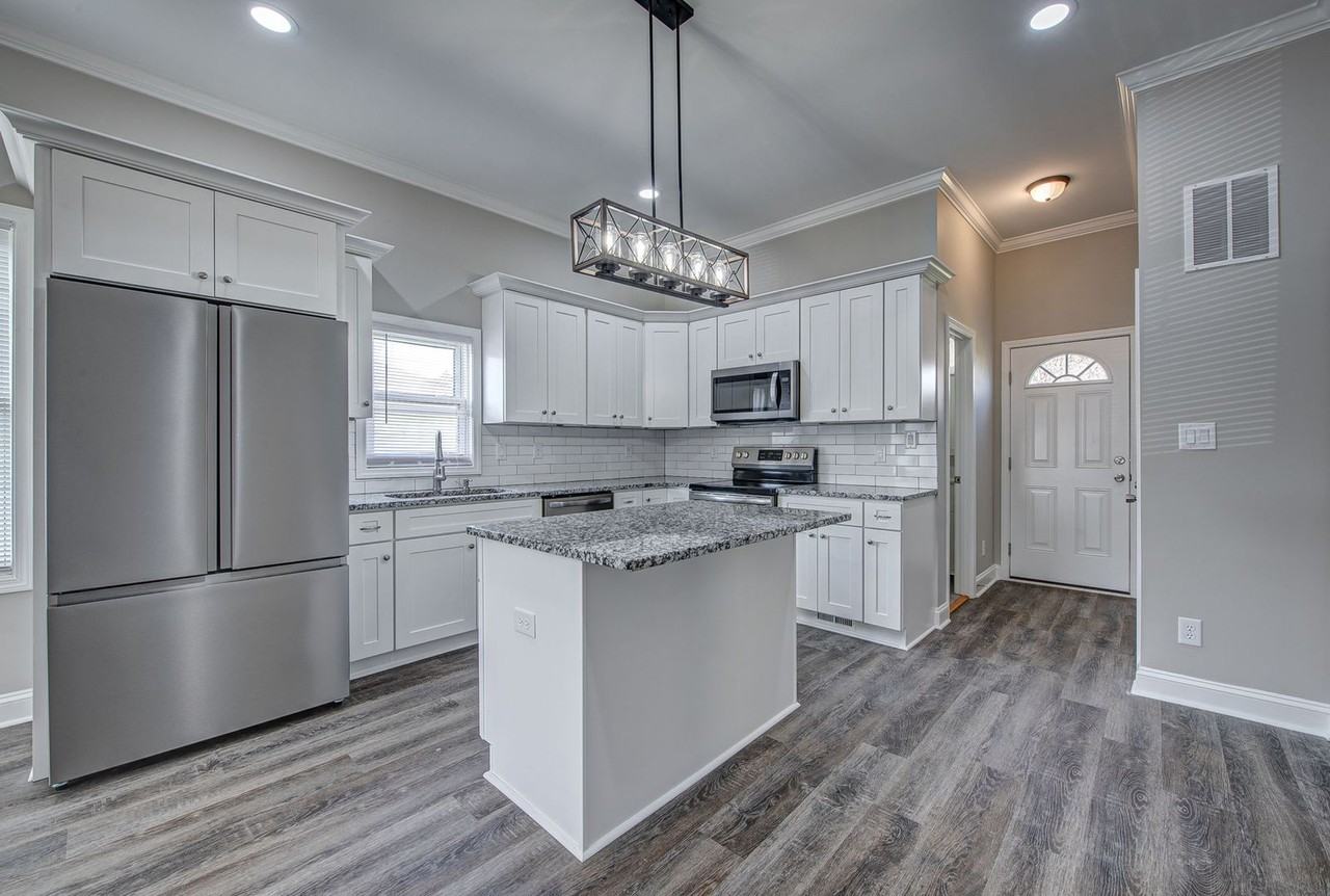 21 Maple Ave - Photo 7 of 17