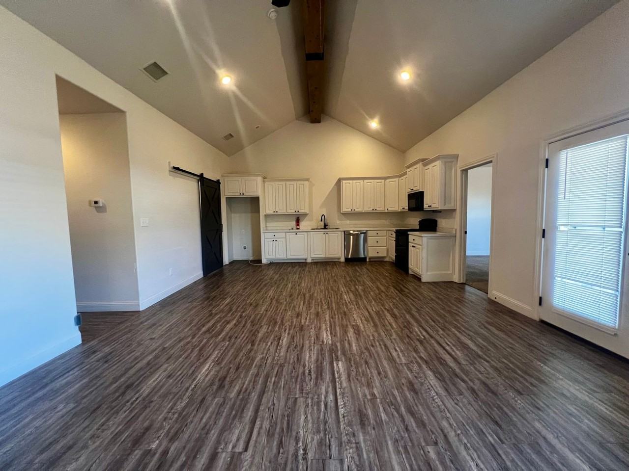 2514 112th St - Photo 3 of 17