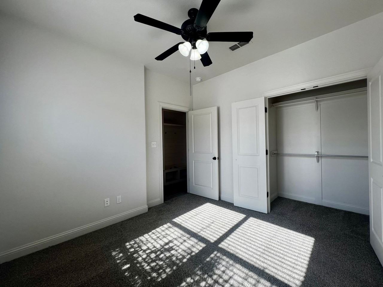 2514 112th St - Photo 7 of 17