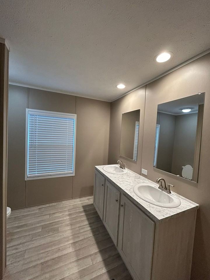 930 Pine Grove Rd - Photo 5 of 16