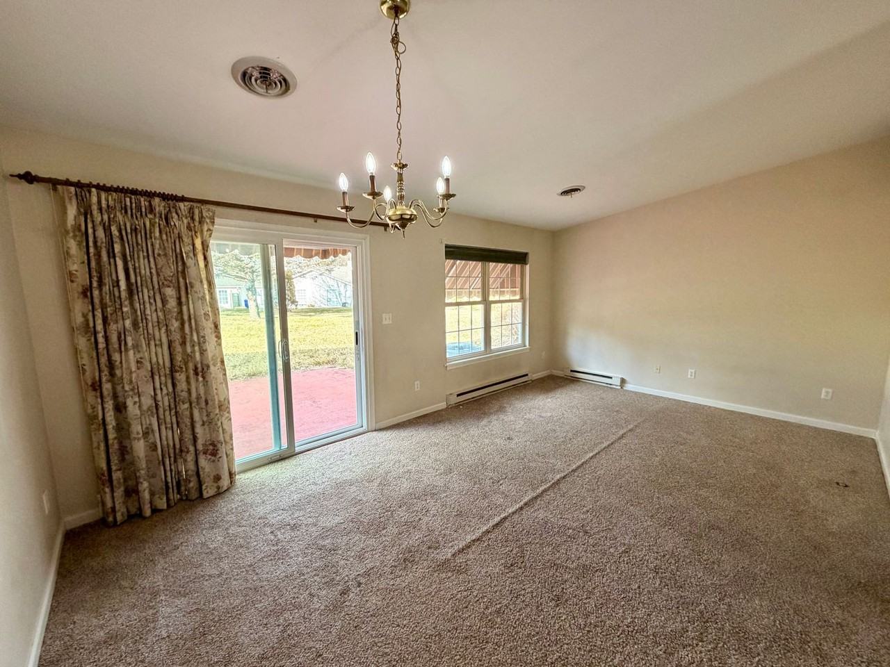 146 Bayberry Dr - Photo 6 of 14