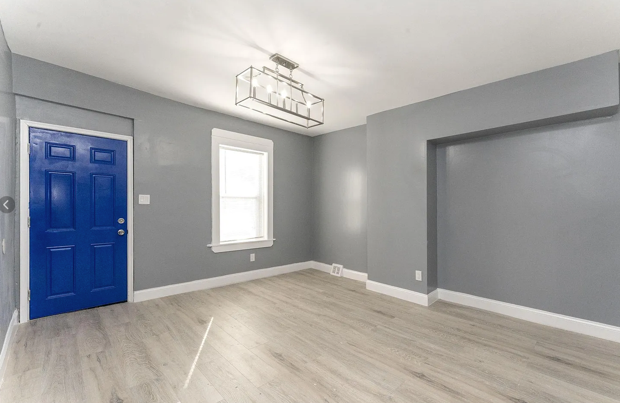 1526 S Taney St - Photo 4 of 9