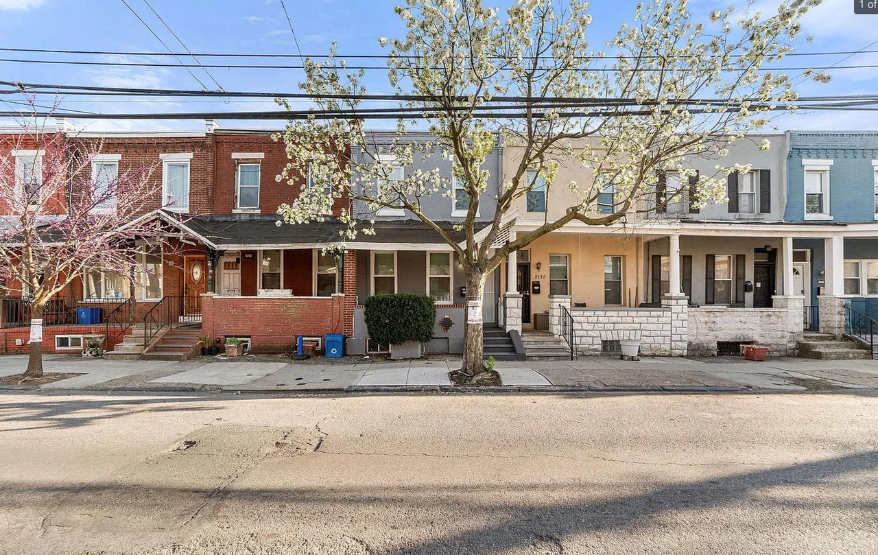 2126 Wharton St - Photo 3 of 9