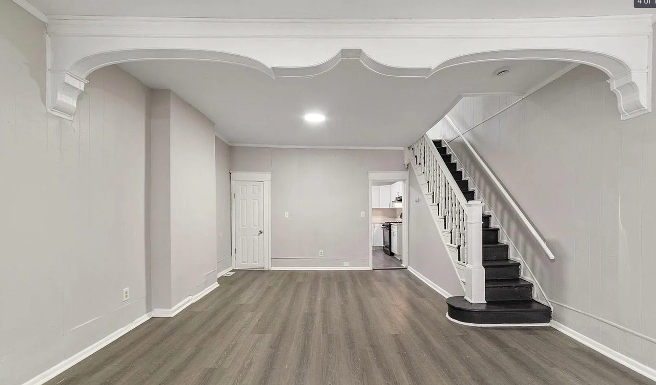 2126 Wharton St - Photo 4 of 9