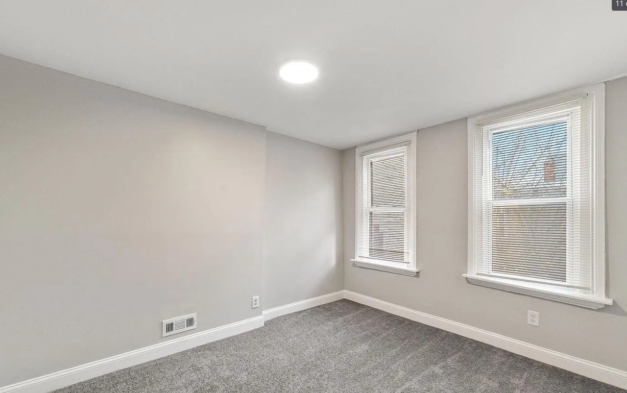 2126 Wharton St - Photo 6 of 9