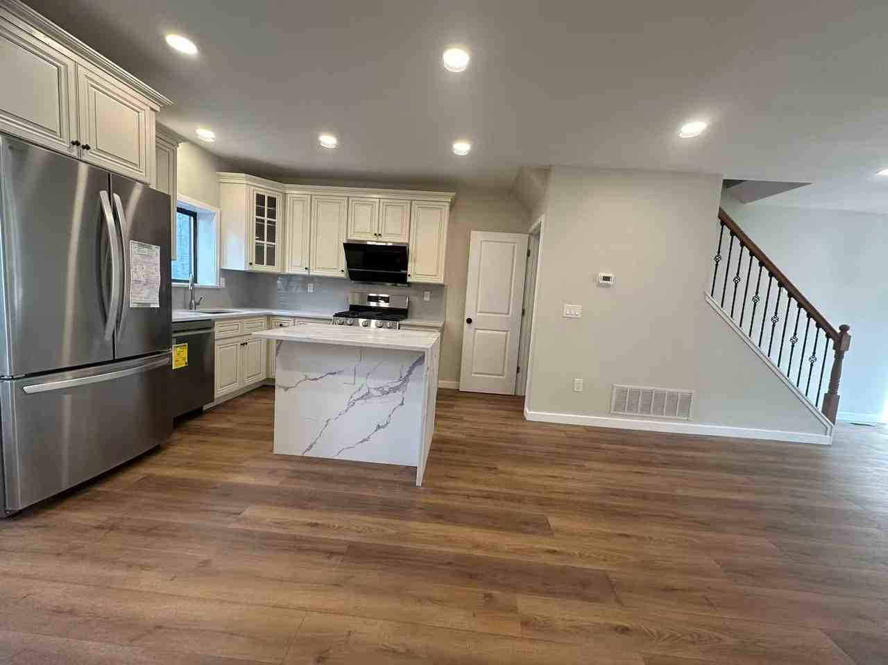 1634 S 28th St - Photo 6 of 21