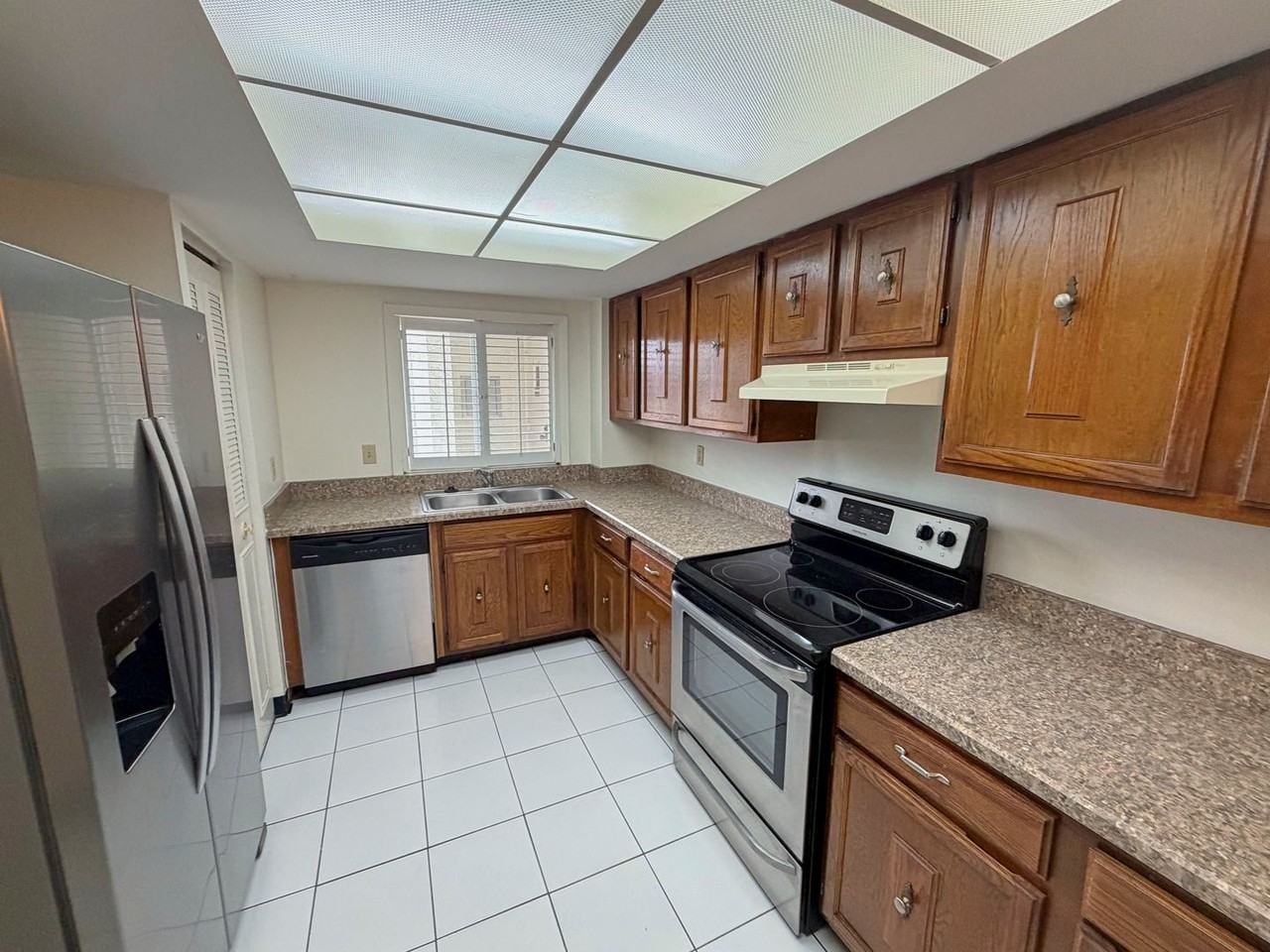 111 S Atlantic Ave #102 - Photo 4 of 25