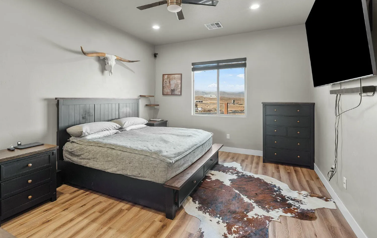 5936 S Desert Crest Dr - Photo 3 of 24