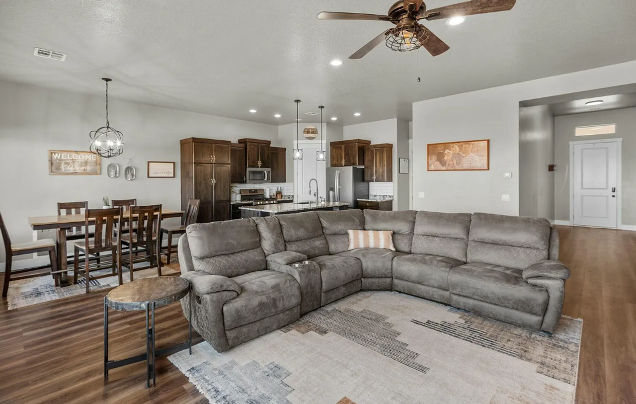 5936 S Desert Crest Dr - Photo 4 of 24