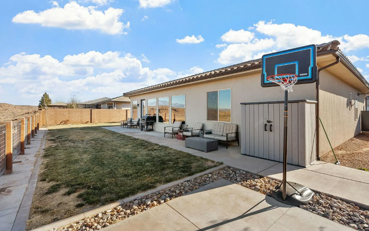 5936 S Desert Crest Dr - Photo 5 of 24