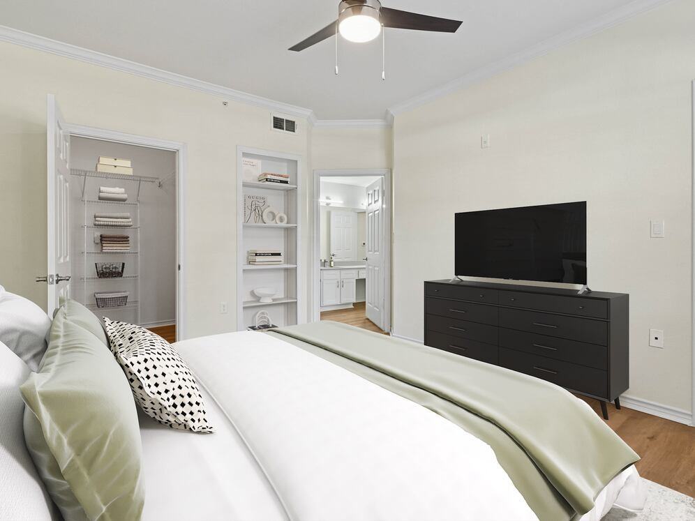 Eaves North Dallas - Photo 6 of 37