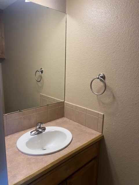 402 Cheyenne Place - Photo 4 of 19