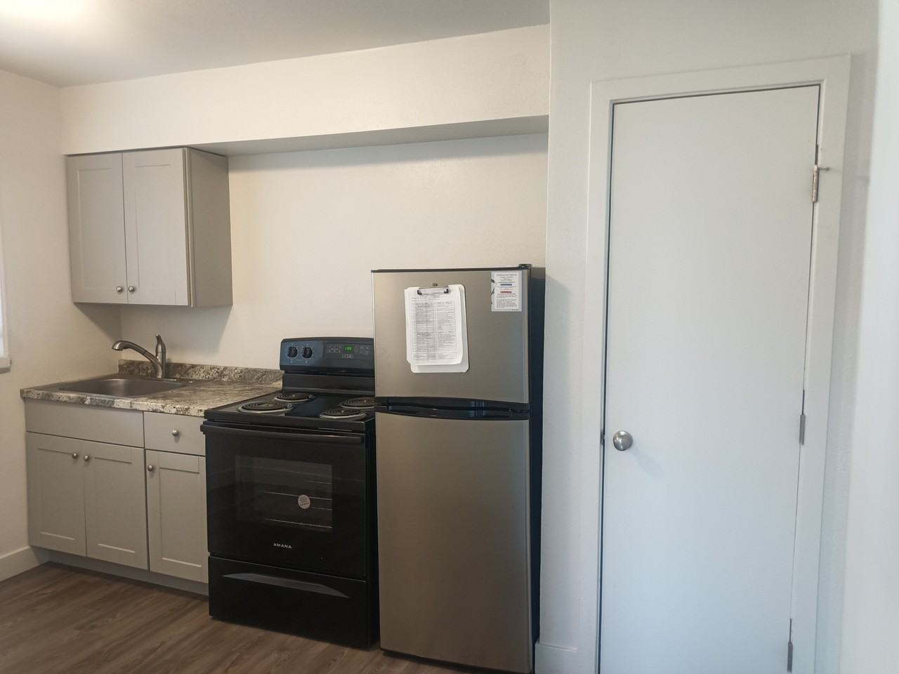 ID - 1335 S 5th Ave - LB - Photo 3 of 11