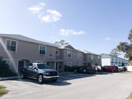 featured image of 271 Hart Ln