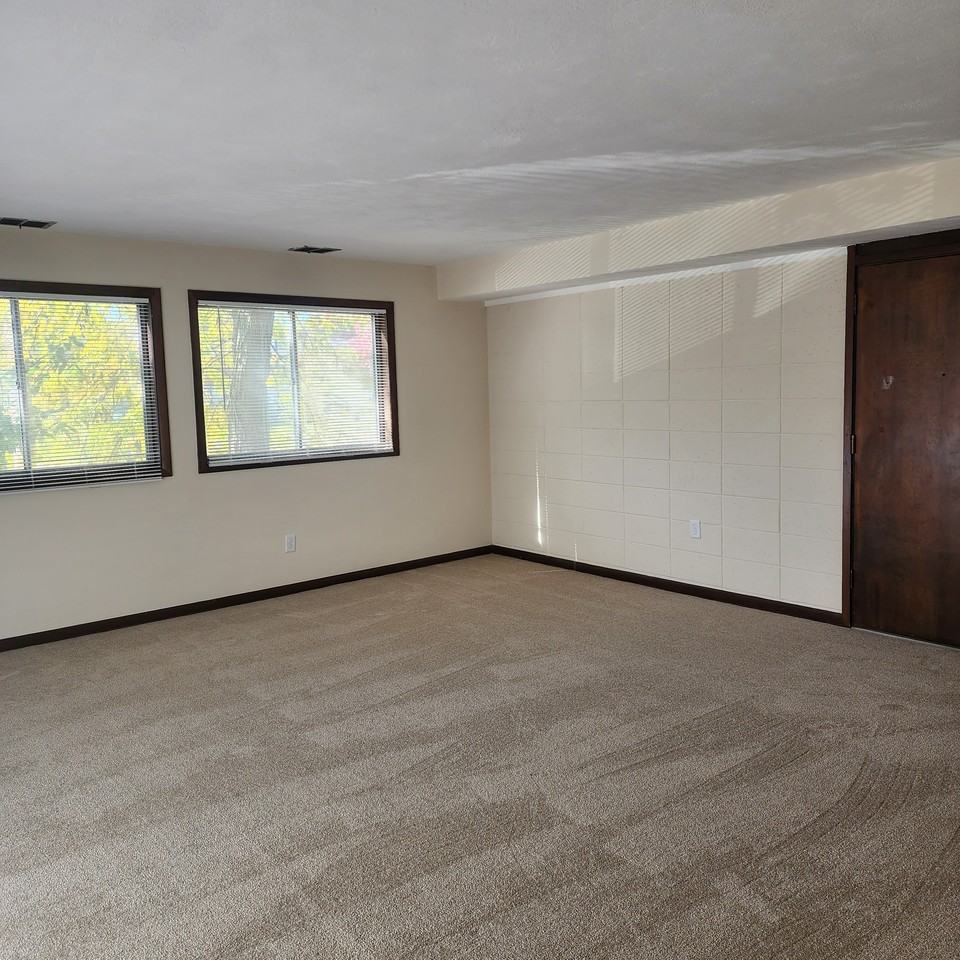 710 Lewis Street - Photo 7 of 32