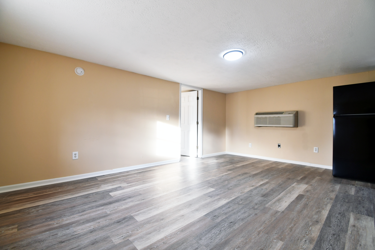 1316 5th Ave - Photo 4 of 13