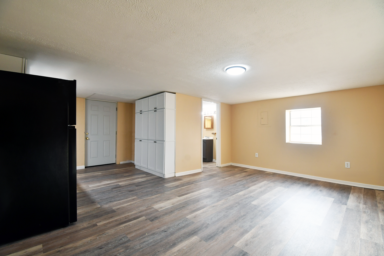 1316 5th Ave - Photo 5 of 13