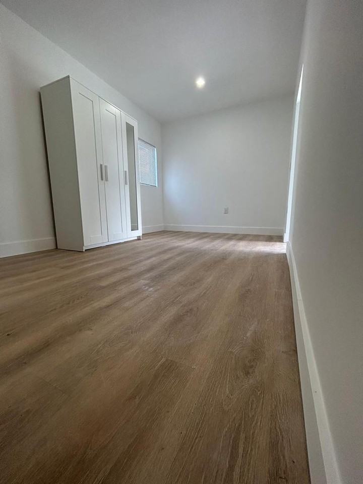 DPI 1368 - Photo 2 of 8