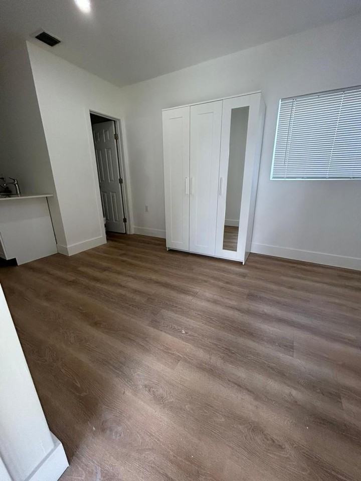 DPI 1368 - Photo 3 of 8