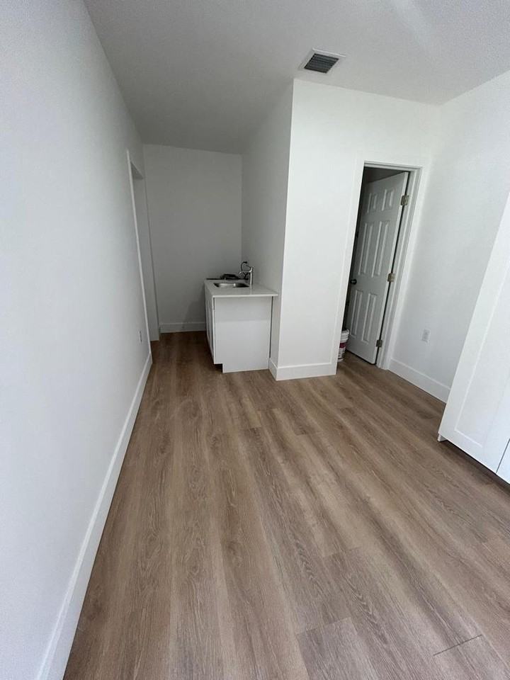 DPI 1368 - Photo 4 of 8