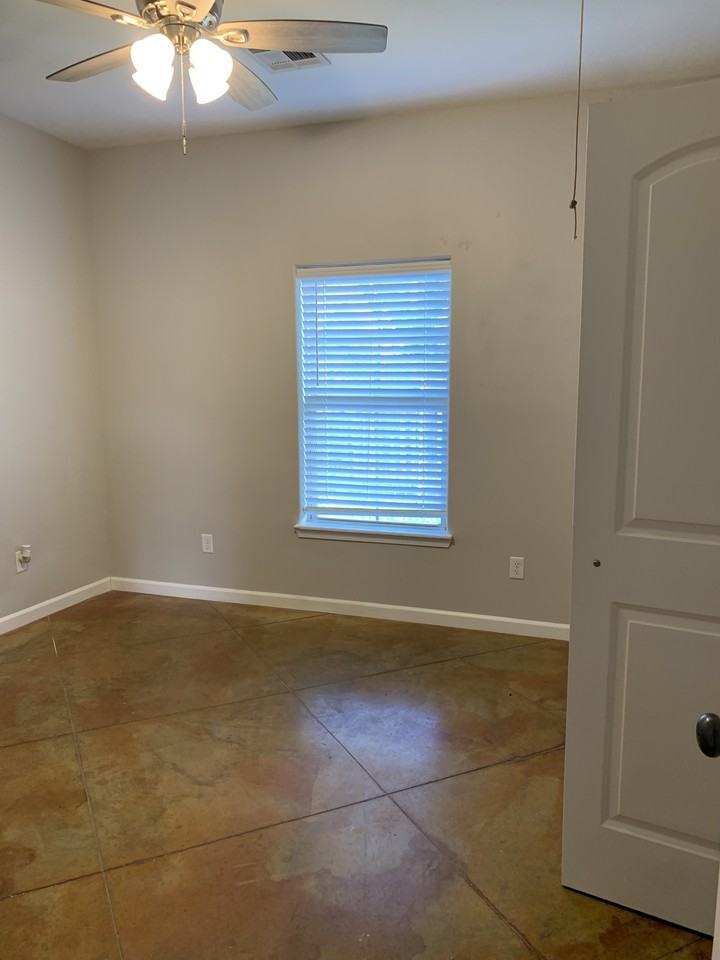 1601 McKinley Street - Photo 6 of 12