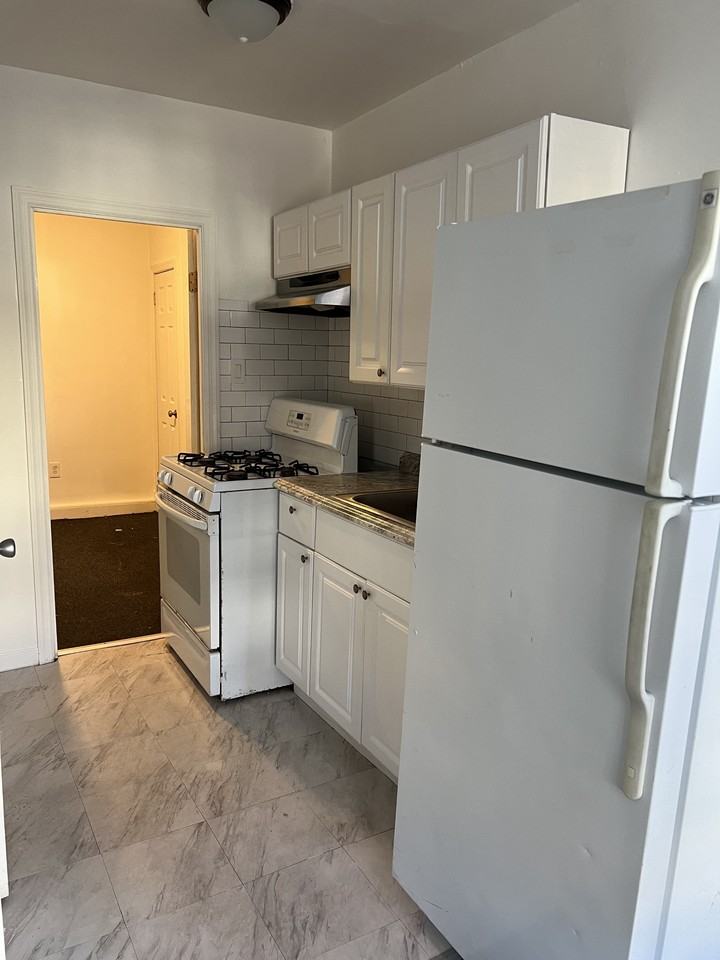 15 South Oakland Avenue - Photo 2 of 10