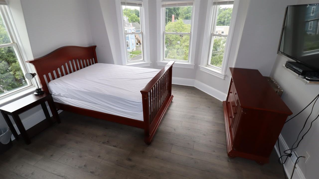 44 South Street - Photo 2 of 30