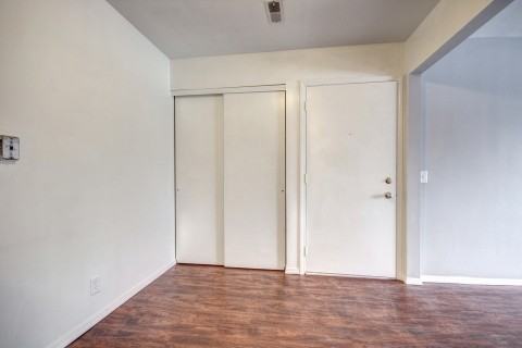 1902 Nancy Ct - Photo 4 of 10