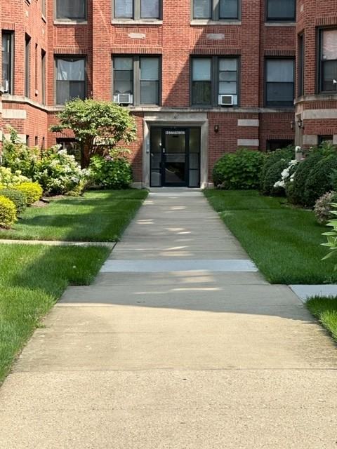 68 Crandon Apartments - Photo 5 of 19