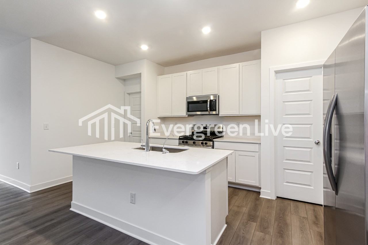 3585 Cosmic Ct - Photo 7 of 15