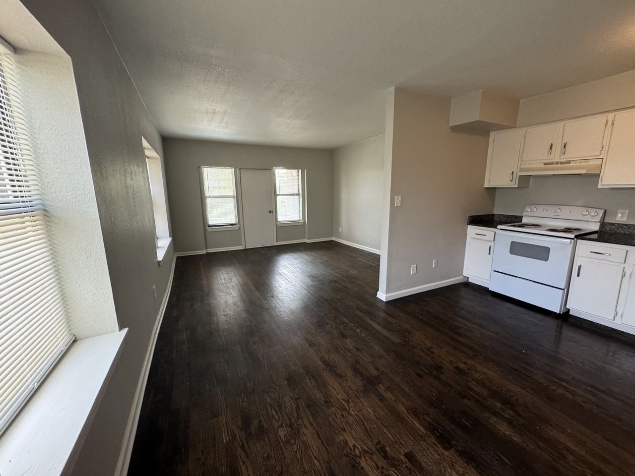 3112 Benton Boulevard - Photo 2 of 12