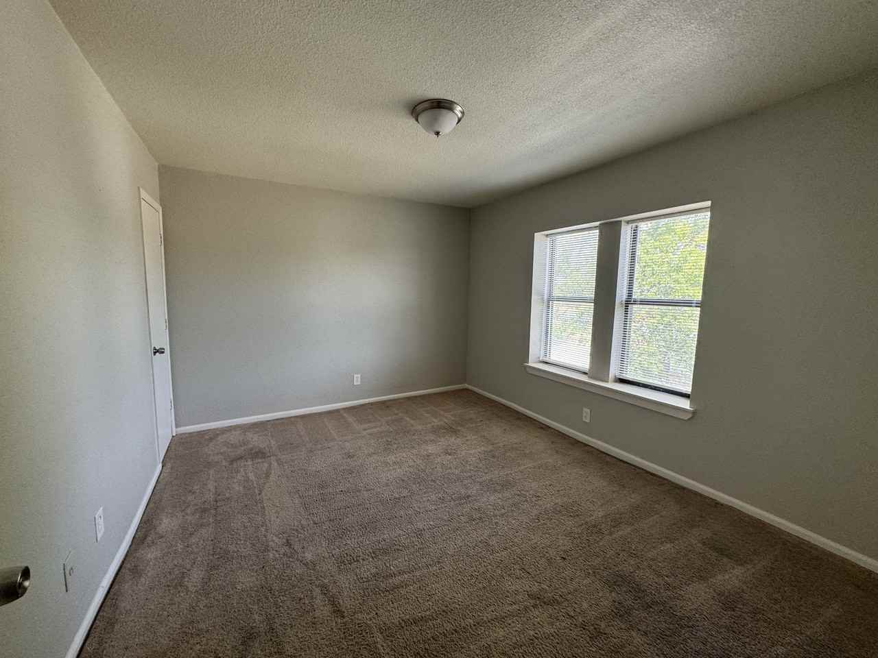 3112 Benton Boulevard - Photo 3 of 12