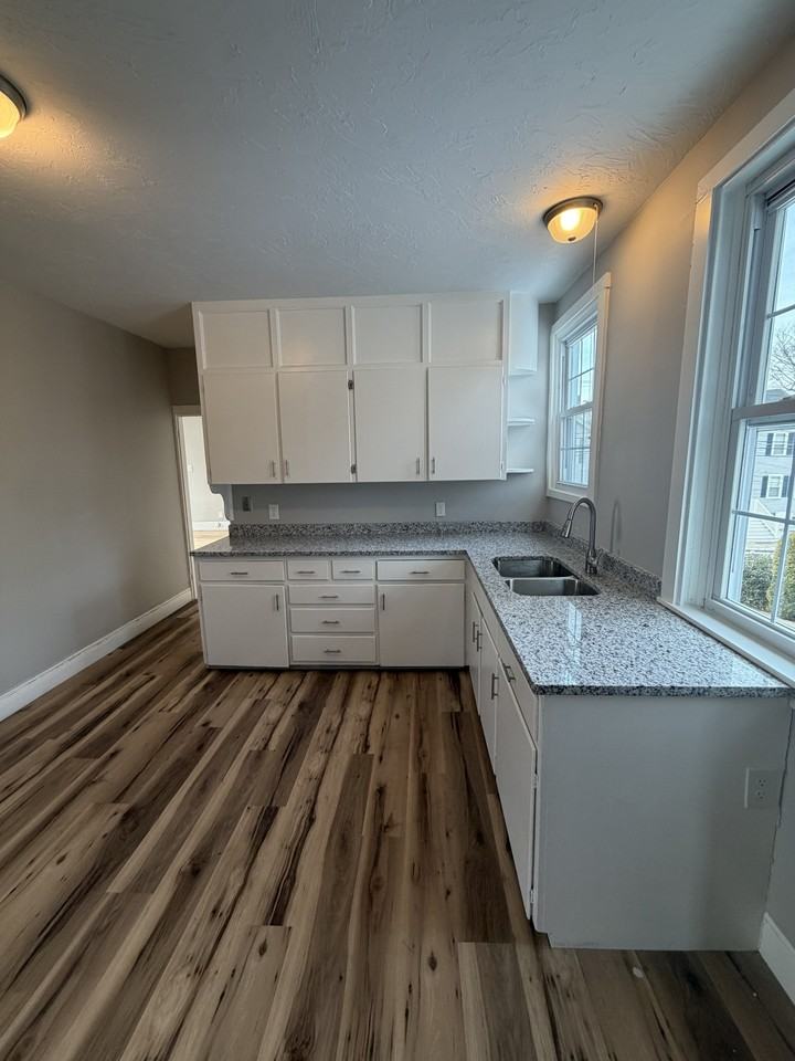 55 Main Street - Photo 4 of 7