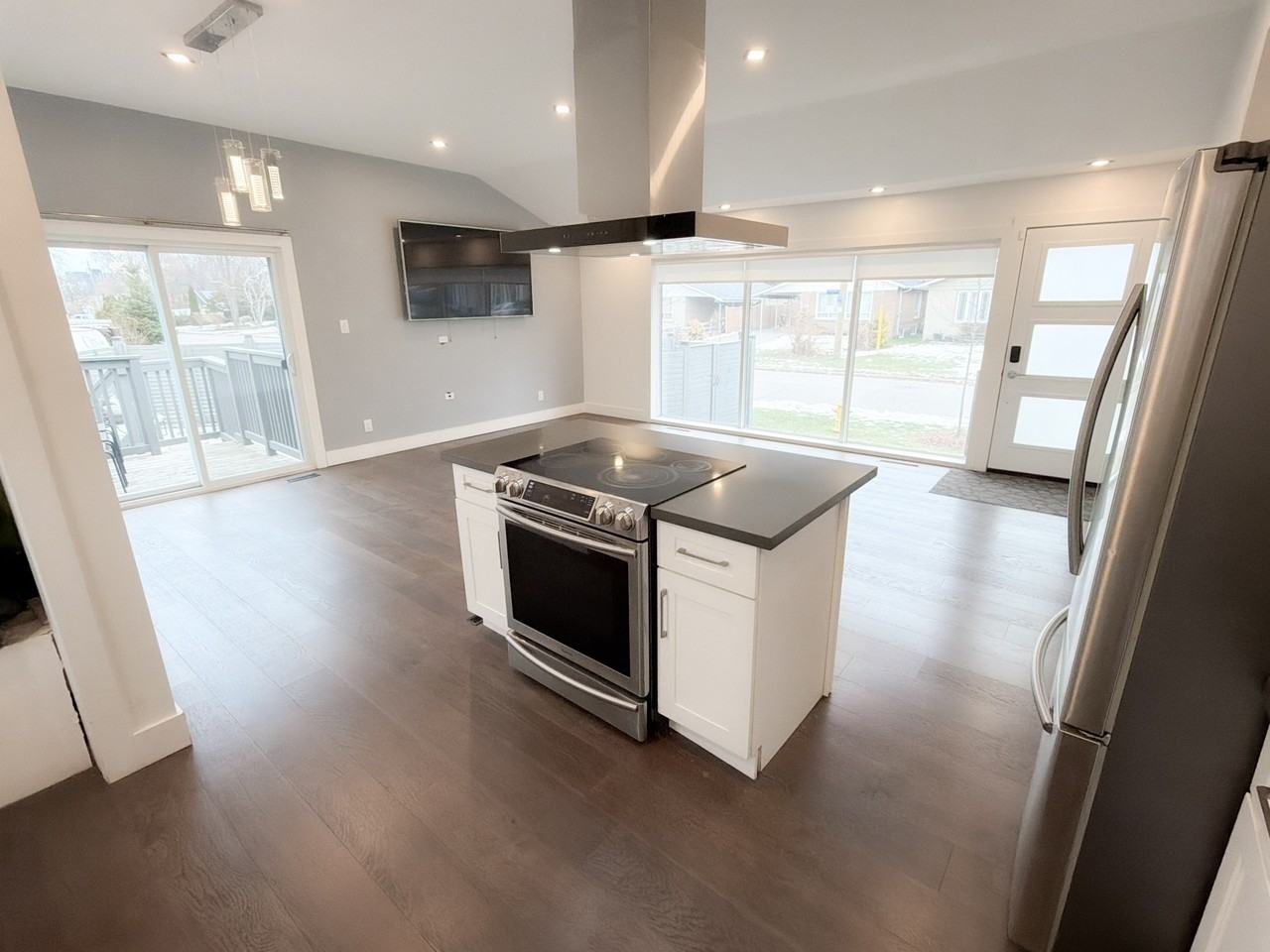 18 Deerfield Rd #MAIN - Photo 3 of 20