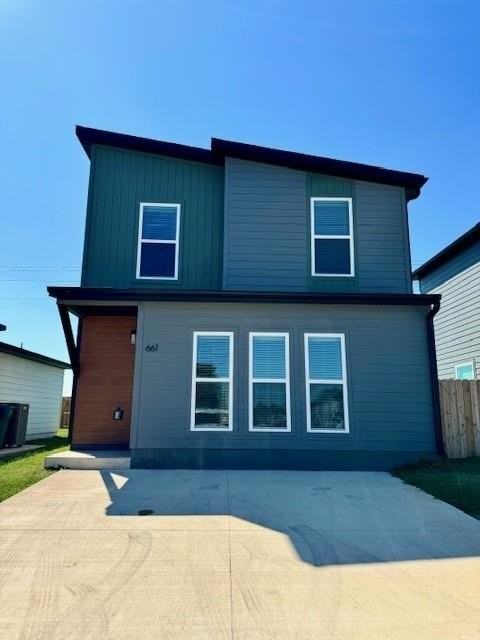 661 St Charles Pl - Photo 2 of 18