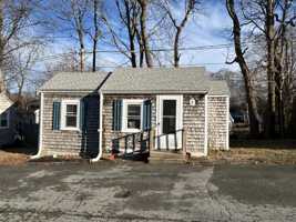 featured image of Sandwich Rd