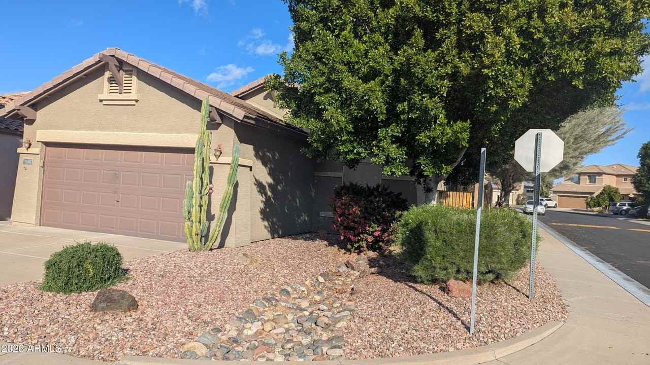 9148 E Auburn St - Photo 2 of 2