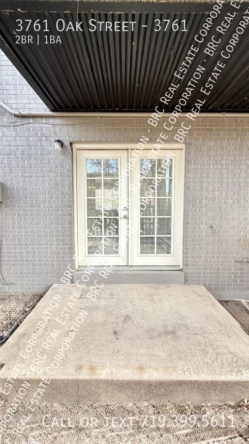 OAK NORTH APTS - Photo 4 of 17