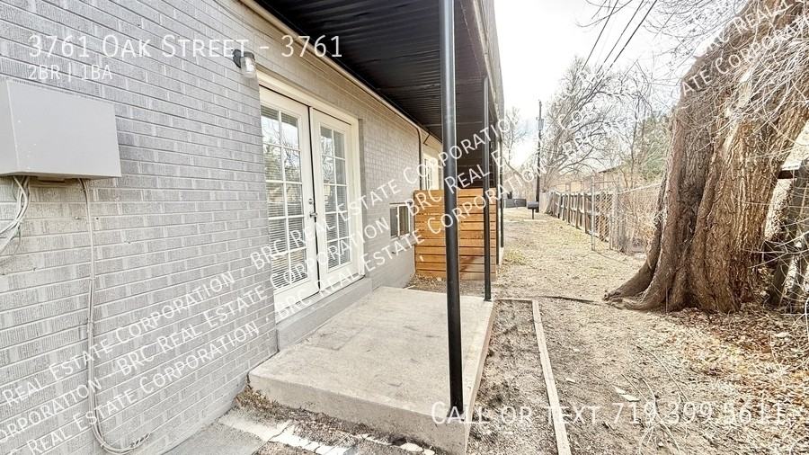 OAK NORTH APTS - Photo 5 of 17