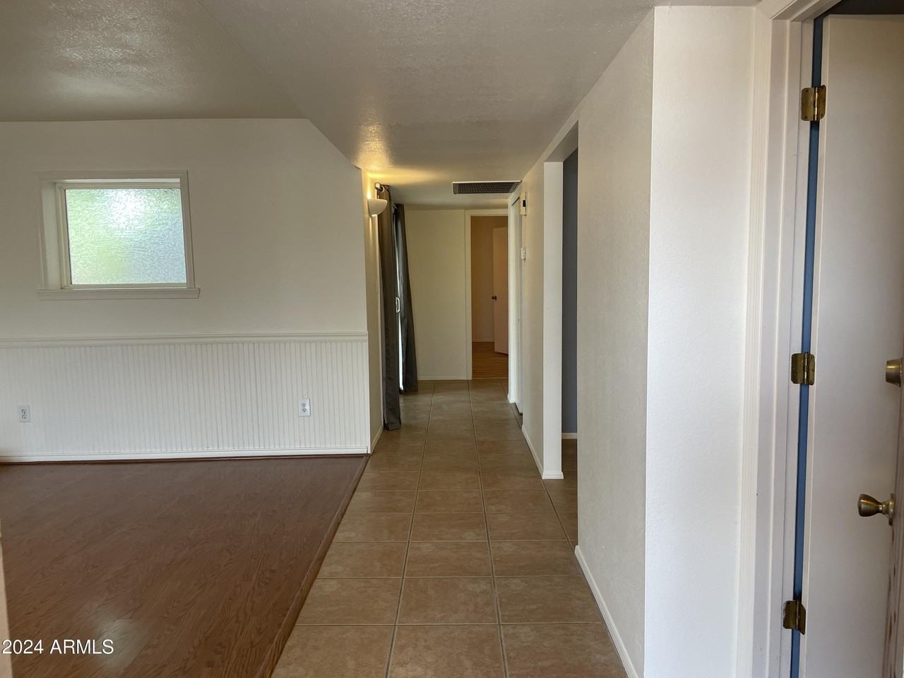 8473 E Pierce St - Photo 5 of 42