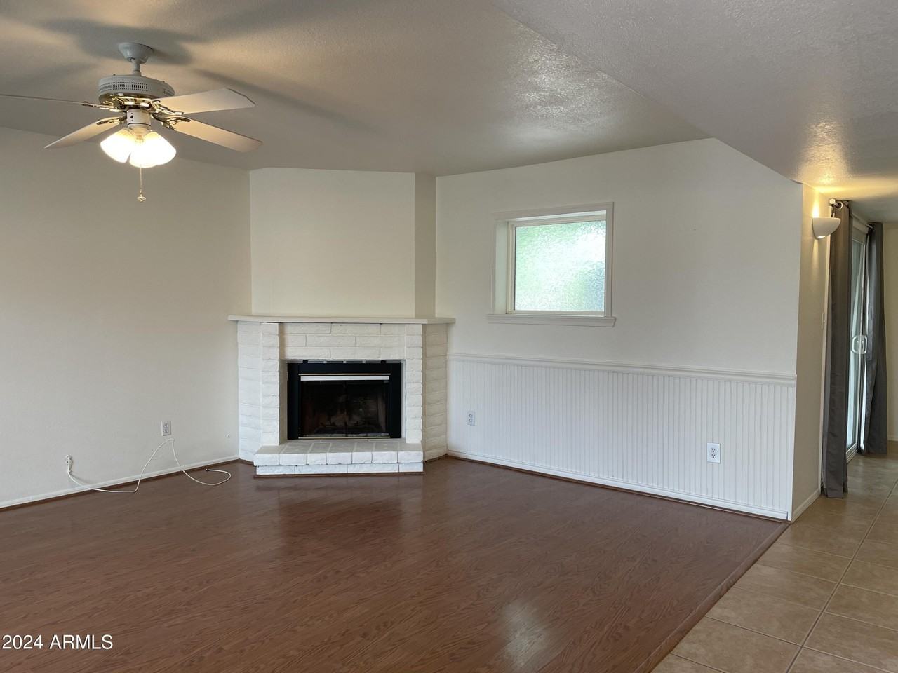 8473 E Pierce St - Photo 6 of 42