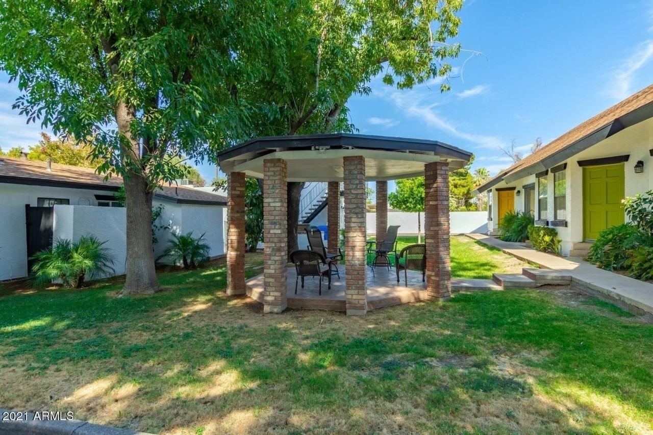 2215 W Augusta Ave Apt 102 #102 - Photo 2 of 39