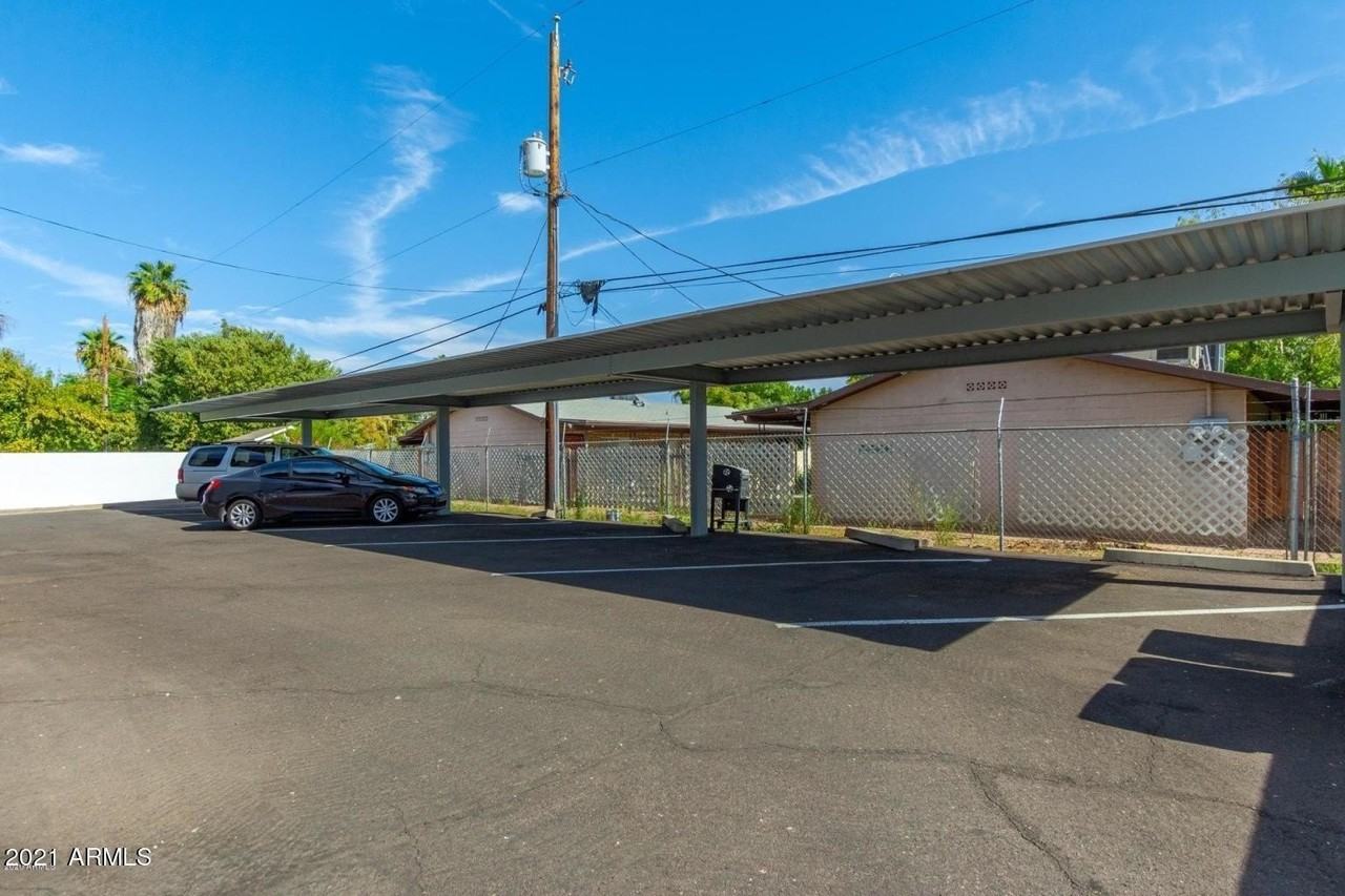 2215 W Augusta Ave Apt 102 #102 - Photo 3 of 39