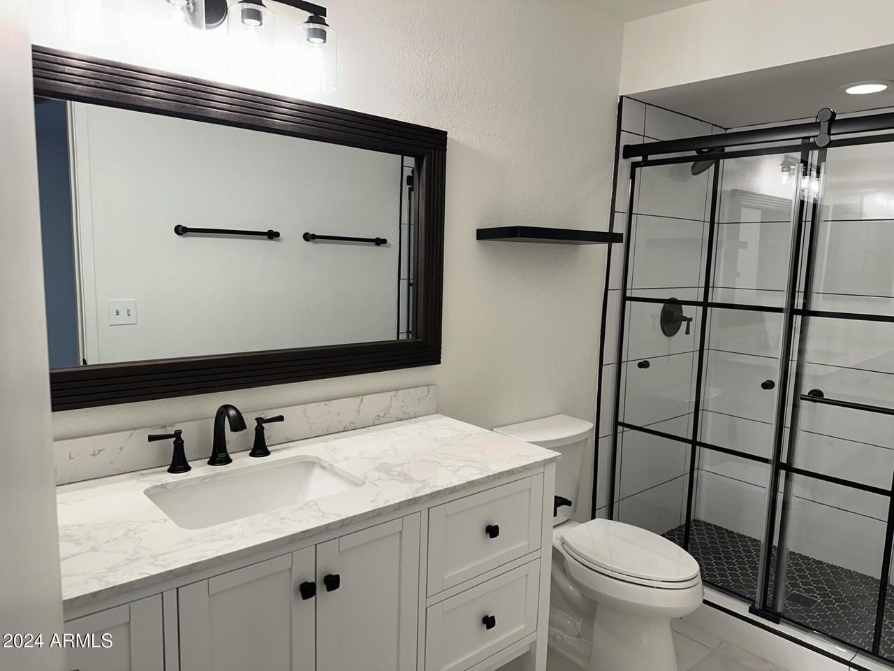 18811 N 44th Pl - Photo 2 of 10